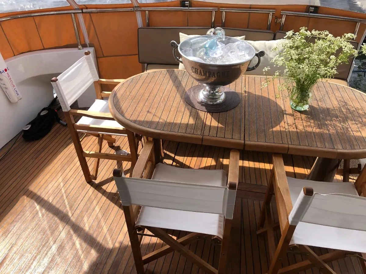 Nice Vip Cabin In A Luxurious Yacht Стокгольм 0*,