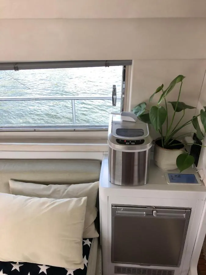 Nice Vip Cabin In A Luxurious Yacht Stockholm 0*,  Sverige